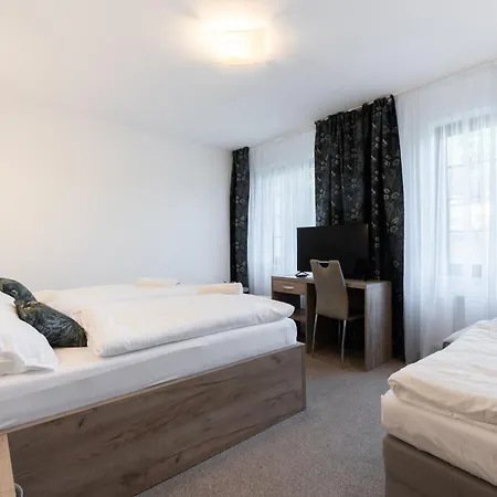Hotel Sirak Most