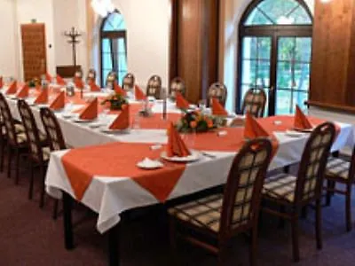 Hotel širák 3*