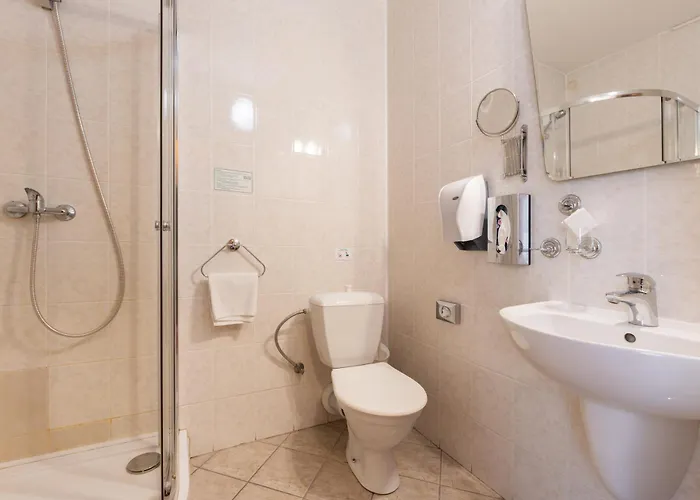 širák Hotel Most