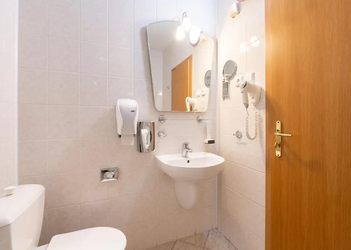 širák Hotel