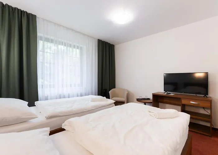 Hotel širák Most
